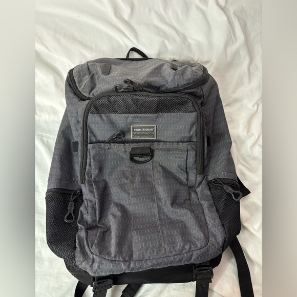 SwissGear Airflow men’s laptop backpack NWT